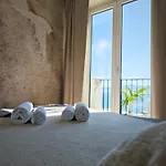 Palm&lemon Sea View & Free Parking 아파트